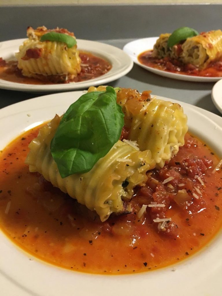 Mama Fucci's Spinach Lasagne Roll-ups // Tiny Kitchen Big Taste